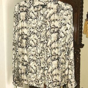 Talbots, Women's Reptile Print, button down, Tab Long Sleeves Shirt, Sz 8P